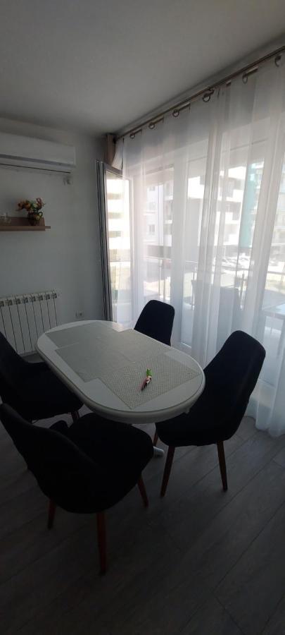 Apartament Nina Daire Navodari Dış mekan fotoğraf